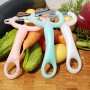 extra ostrá škrabka FUARI FIT PEELER s šikmou čepelí z nerezové oceli (stainless steel ) 18-8 mint