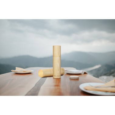 Český mlýnek z masivního jasanu 25cm