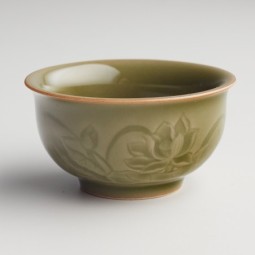 čajový šálek Longquan Celadon - Lotus Wonder