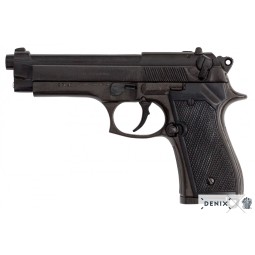Replika pistole Beretta 92 F, Itálie 1975